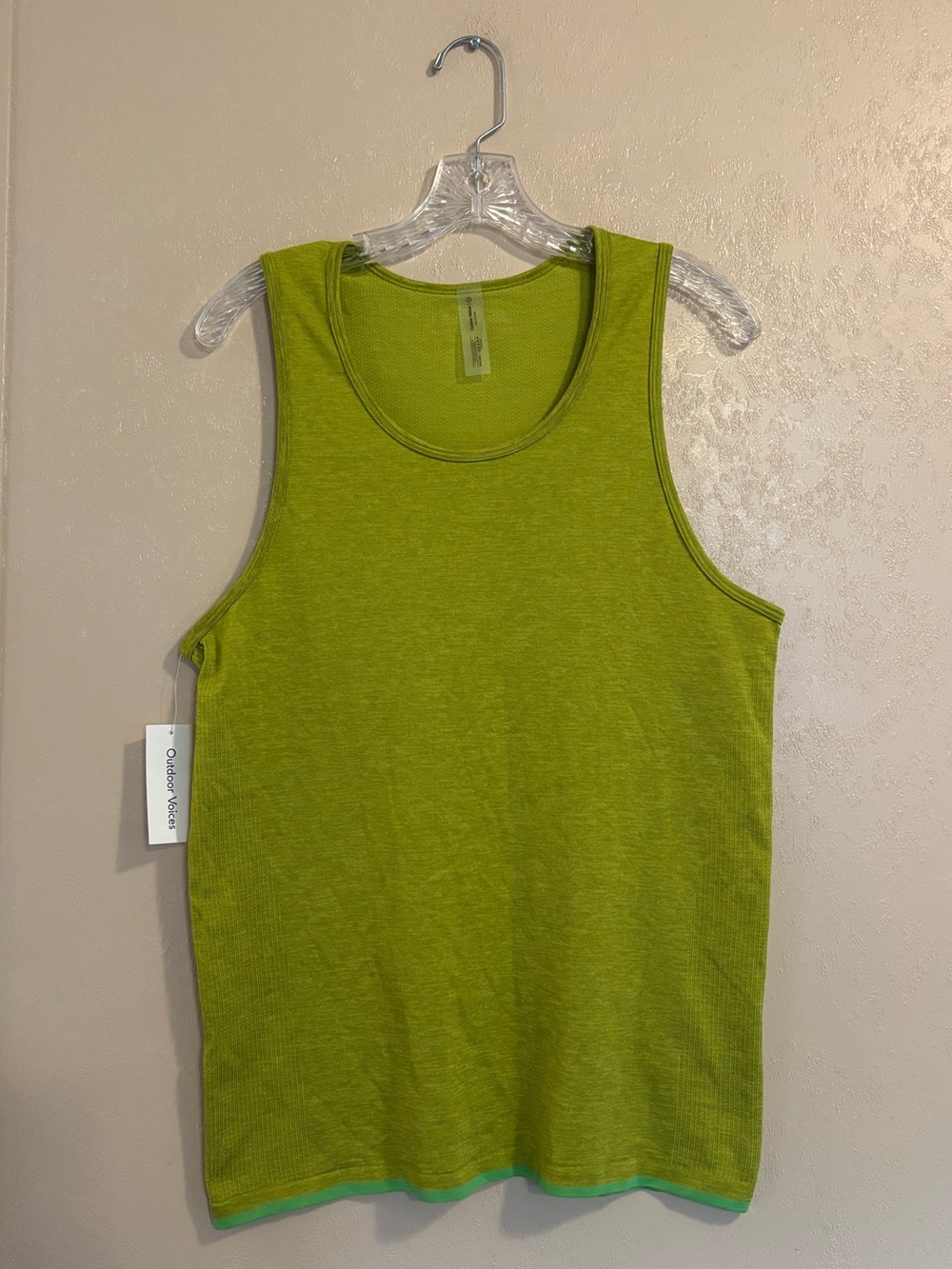 NWT Outdoor Voices men’s Seamless Tank sz M